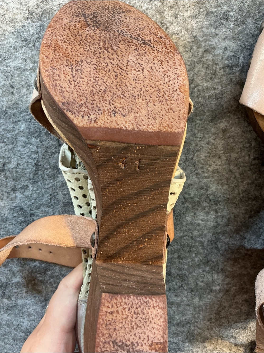 Free People Women’s Leather Open-Toe Heels with Perforated Beige Upper Size 41 - Picture 4 of 6